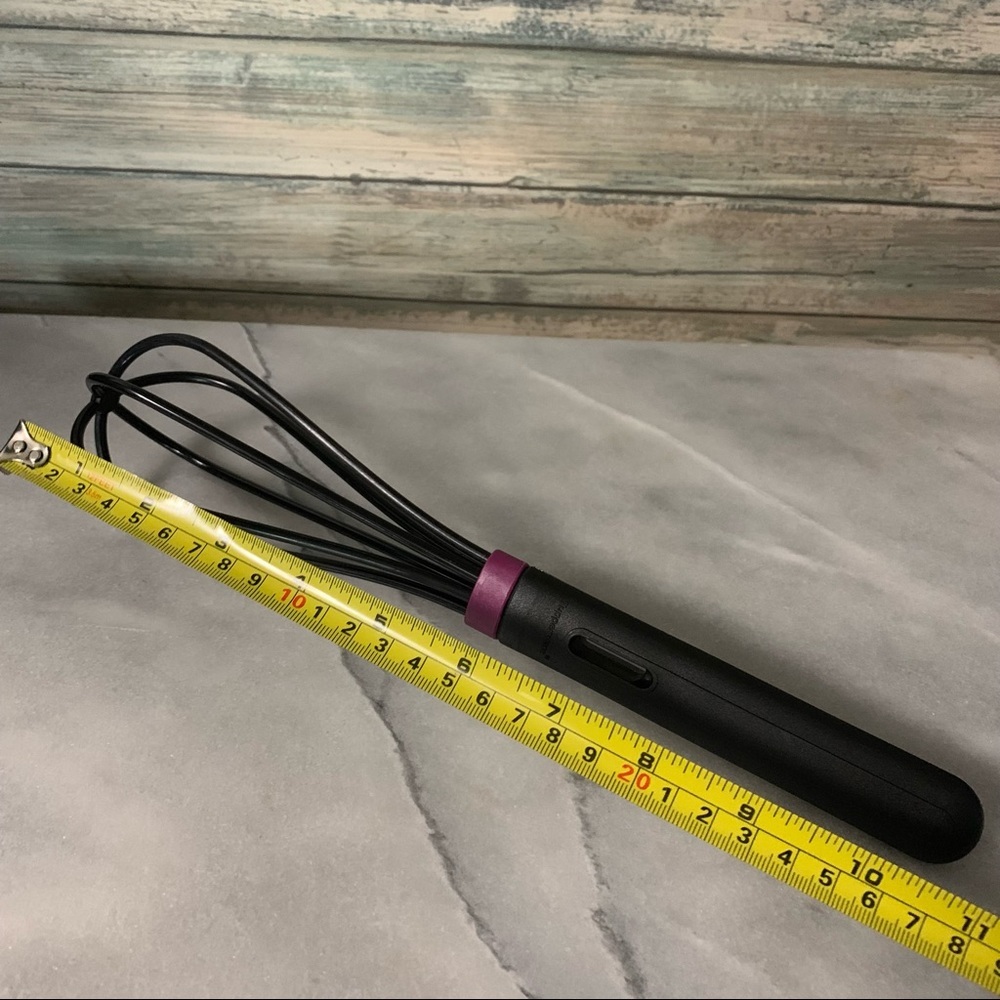 Tupperware  Whisk New - Picture 3 of 5
